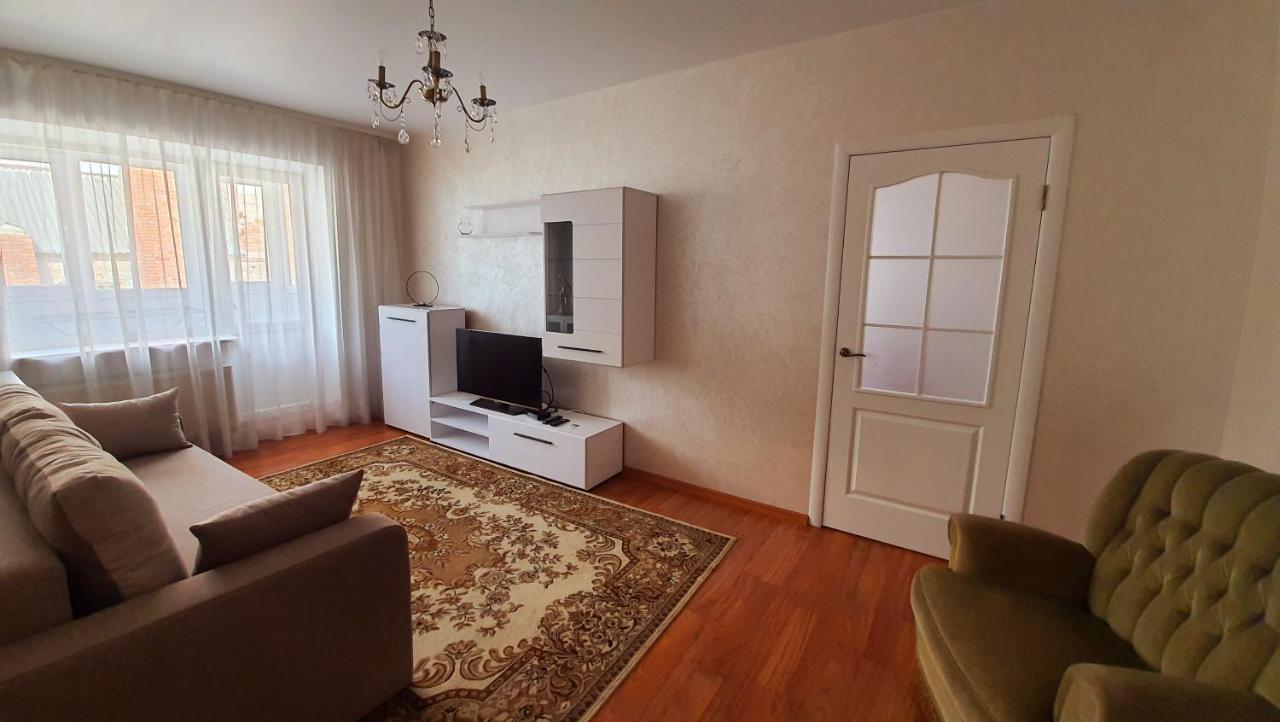 Ferienwohnung Center Lutsʼk Exterior foto